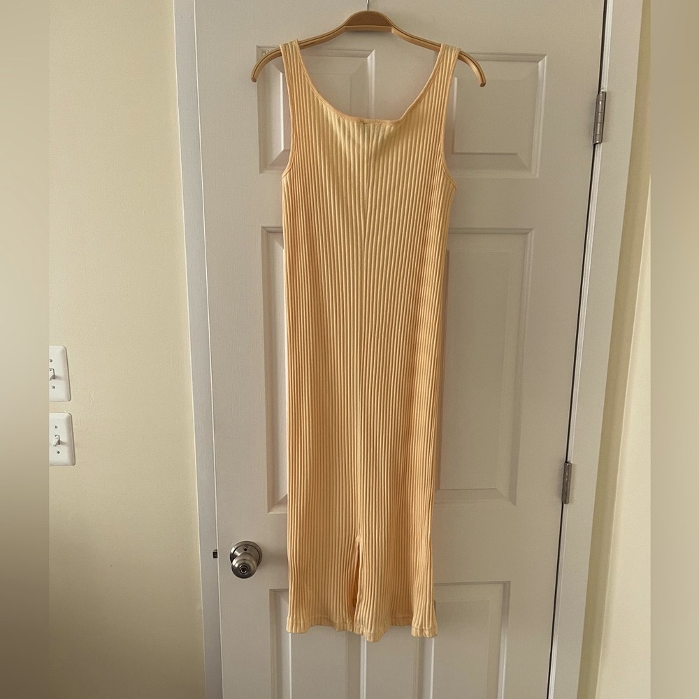 Two Banana Republic Thick Ribbed Dresses - Picture 2 of 8